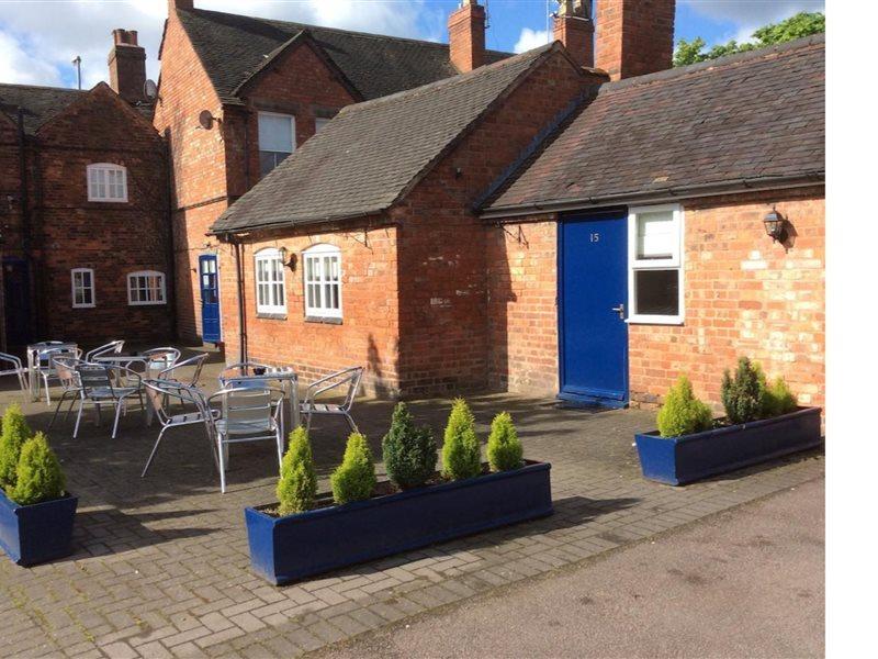 OYO Tamworth Arms Boutique Pub&Hotel Extérieur photo