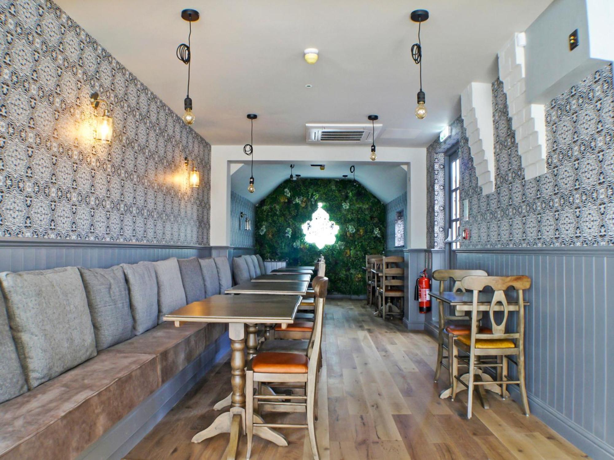 OYO Tamworth Arms Boutique Pub&Hotel Extérieur photo